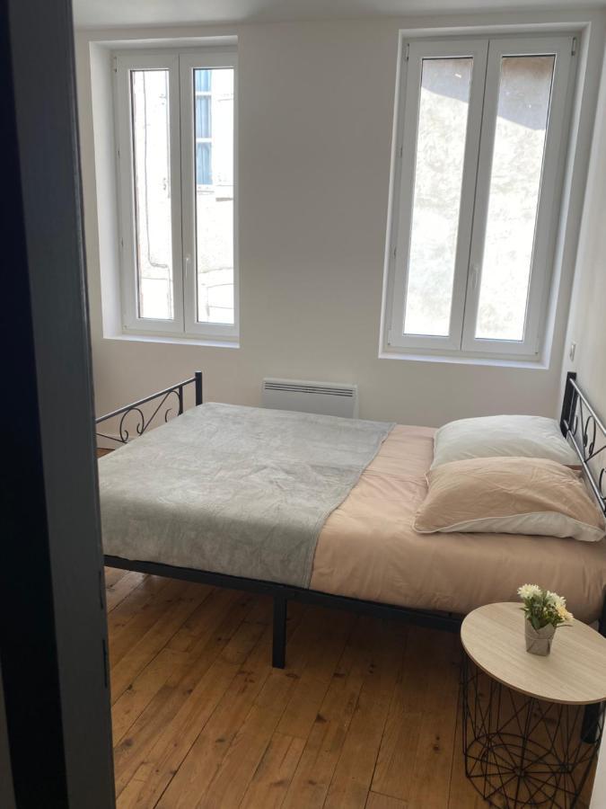Logement Tout Equipe Layrac Exterior photo